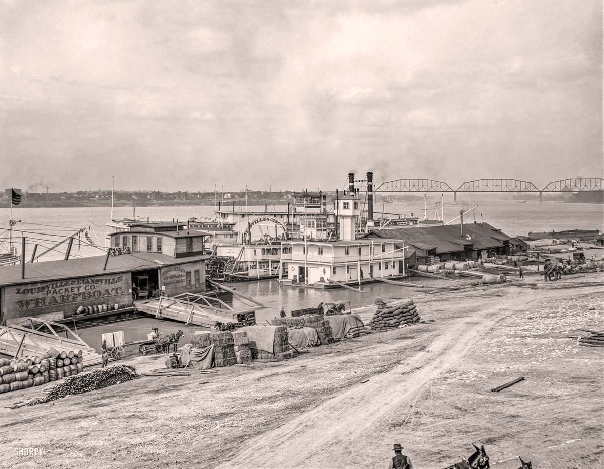 Louisville, Kentucky. Ohio River, levee, circa 1905