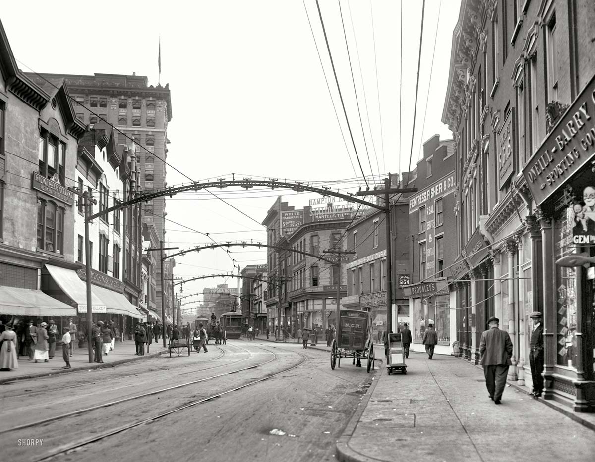 Norfolk. Main Street, circa 1917