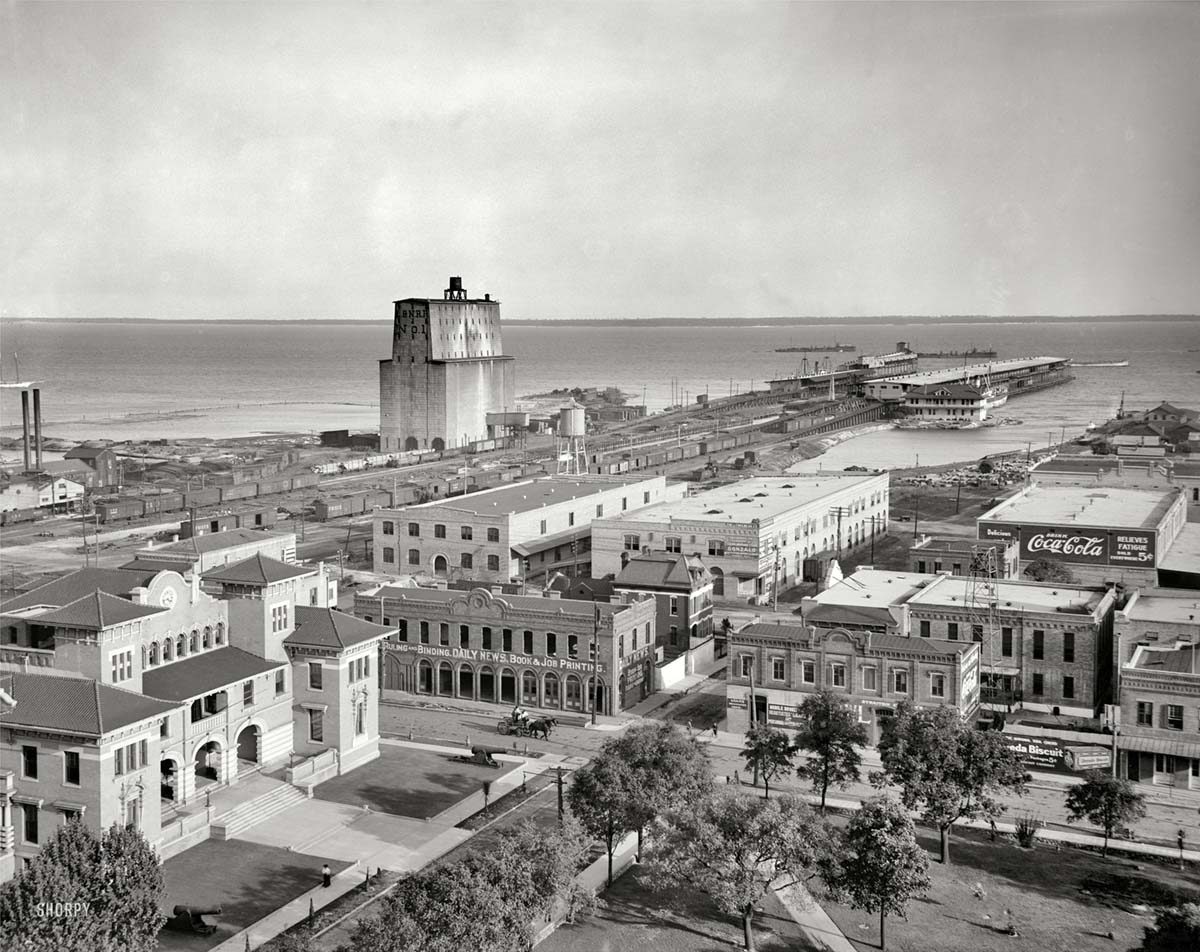 Pensacola. Tarragona Street, circa 1910