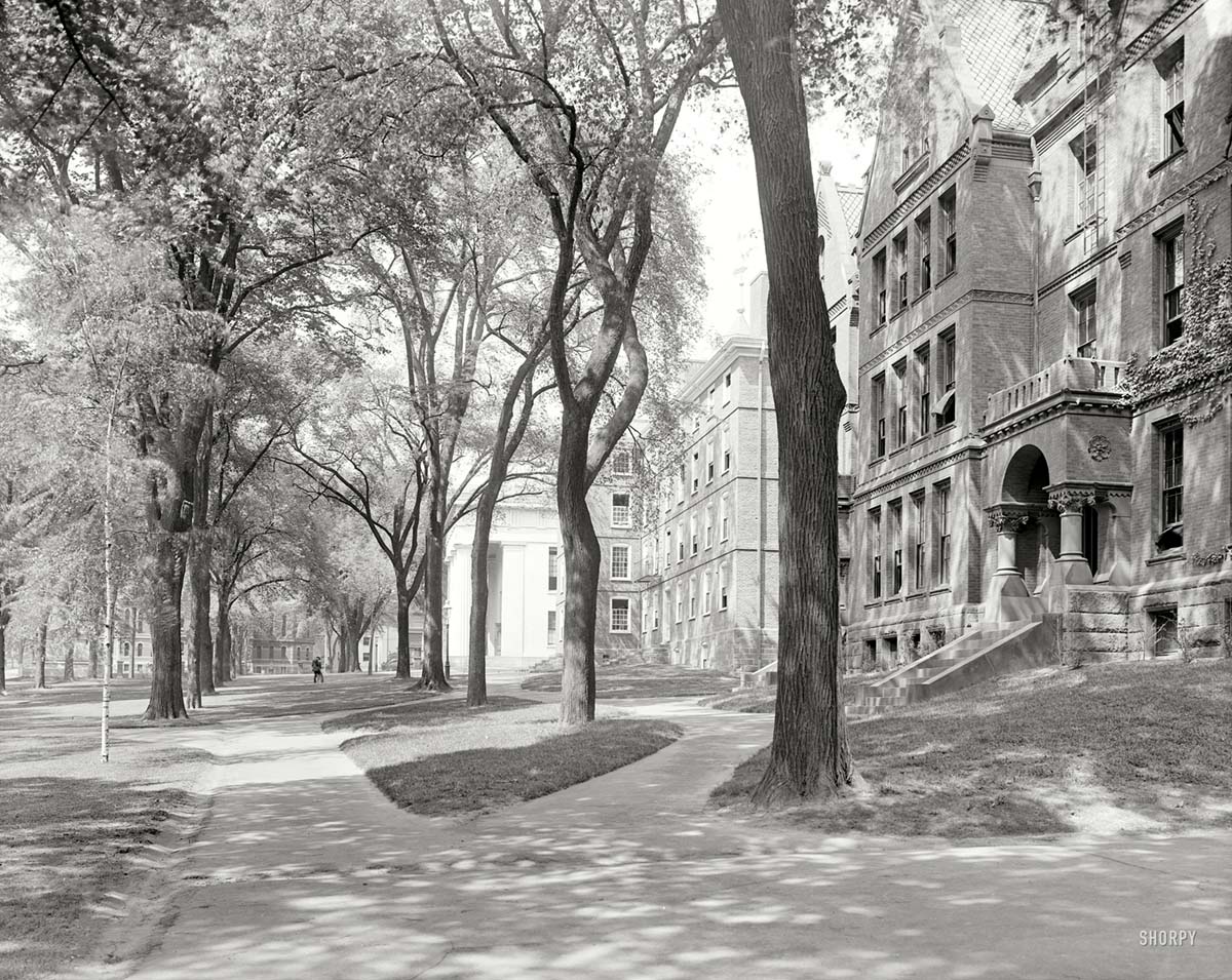 Providence. Front campus, Brown University, circa 1906