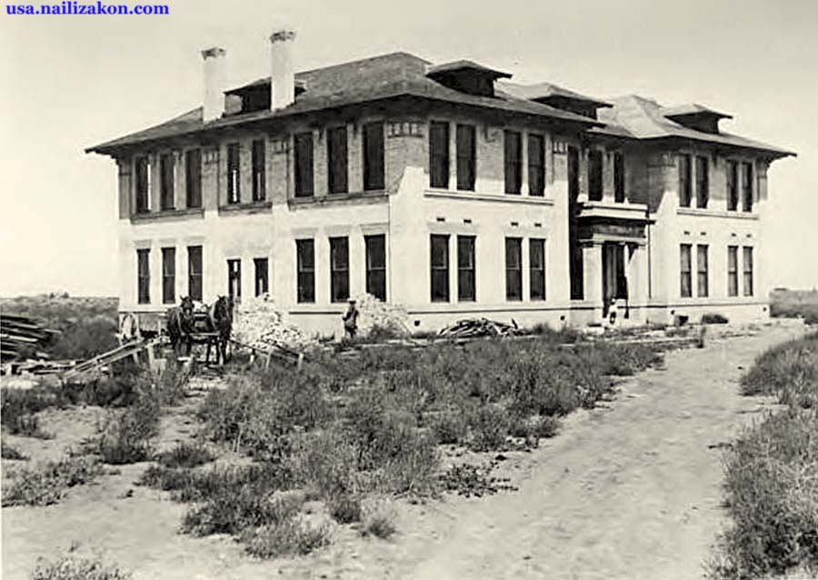 Rupert. Lincoln High School, 1910