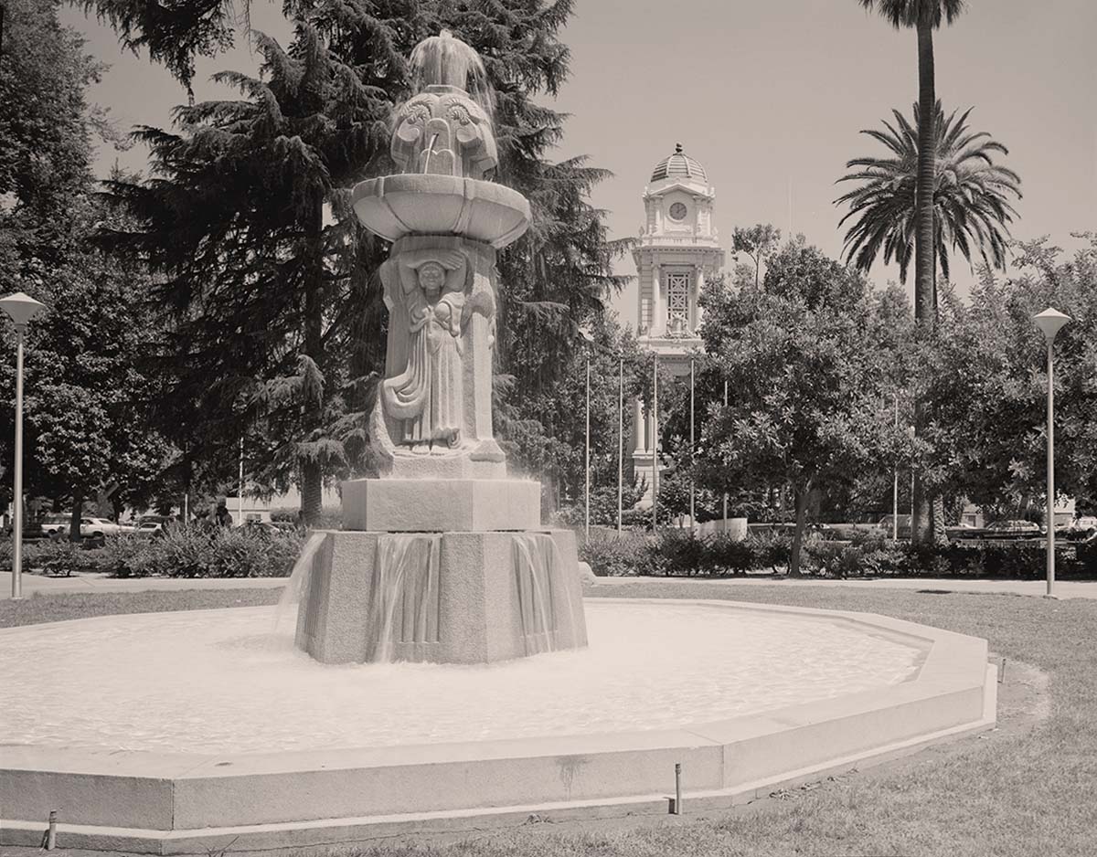 Sacramento, California. Park in front of city hall