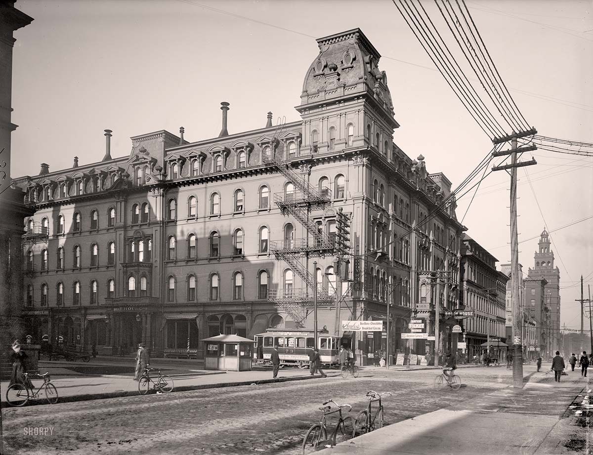 Toledo, Ohio. Boody House Hotel at Santa Clair and Madison Streets, circa 1900