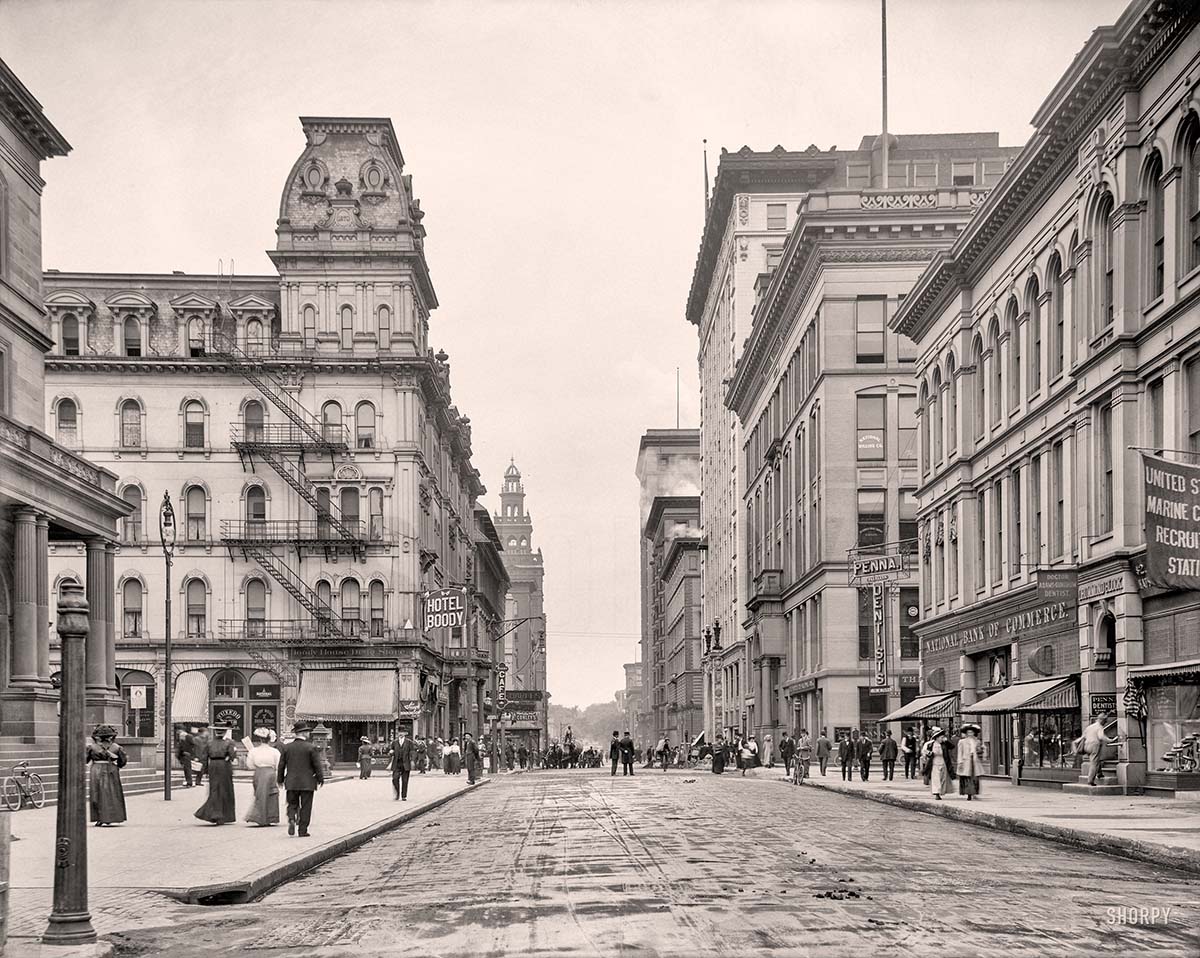 Toledo, Ohio. Madison Avenue, 1909