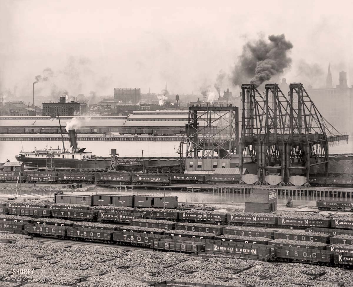 Toledo, Ohio. Maumee River waterfront, circa 1910