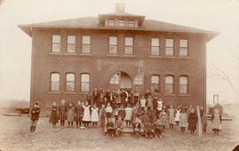 Topeka. Students in front of the old Gage School