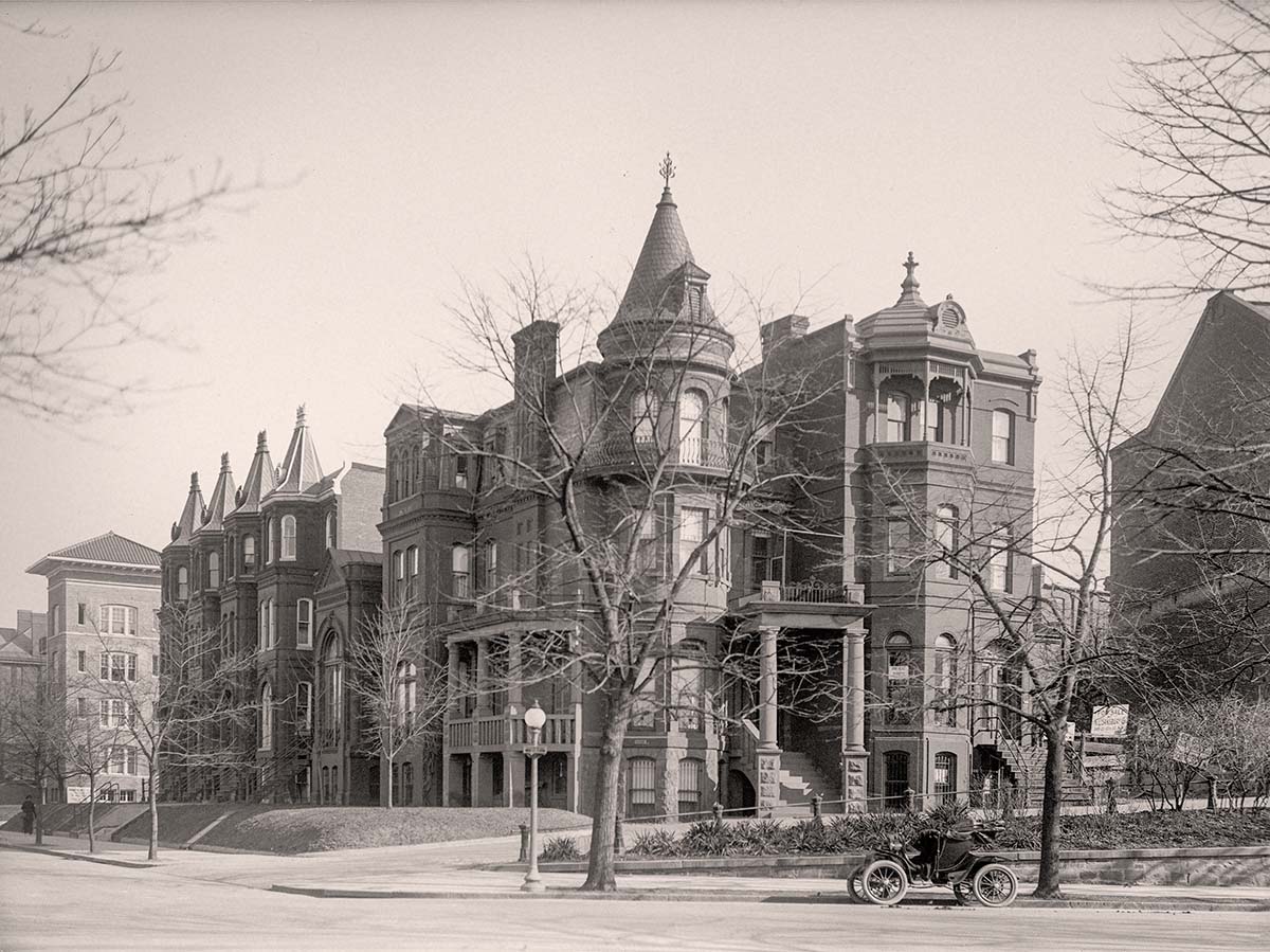 Washington, DC. Dr Thomas J Kemp residence, 15th Street and Massachusetts Avenue NW, 1915