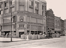 Washington. EF Droop & Sons Co music store, 1913
