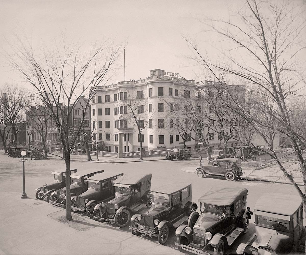 Washington, DC. George Washington Inn, C Street SE, circa 1925