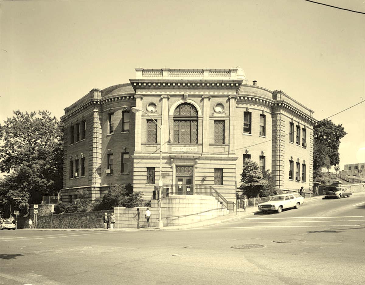 Yonkers. Public Library, Nepperhan Avenue & South Broadway